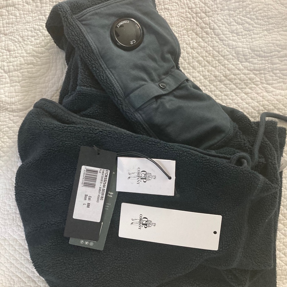 C.P. COMPANY Navy Garment-Dyed Pullover Hoodie LG